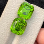 Loose peridot pairs 