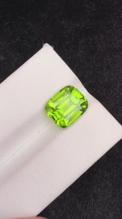 But Supat Mine Loose Peridot for Sale