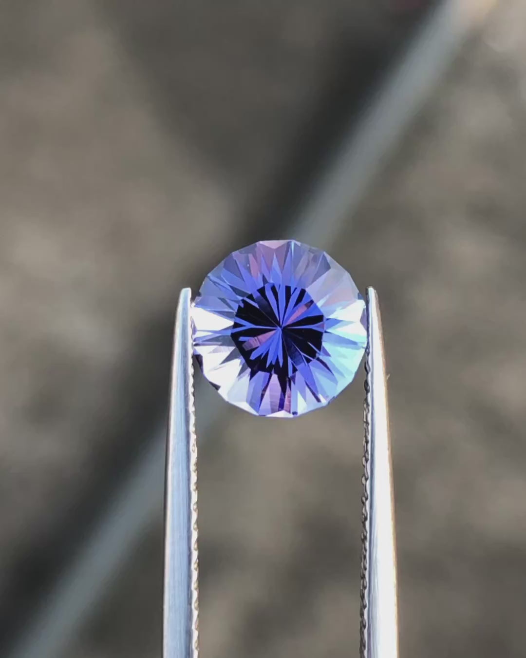 1.87 Carats Natural Eye Clean Tanzanite