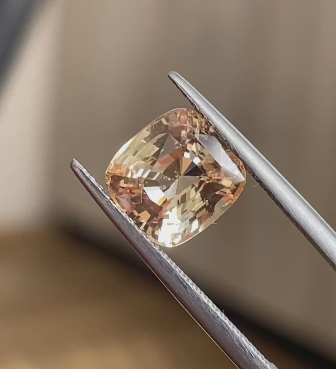 3.528 Carats 100% Natural Certified Yellow Ceylon Sapphire