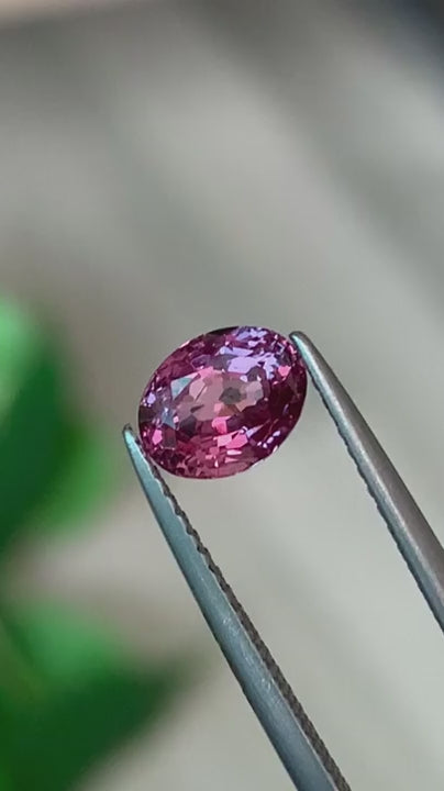1.45 Carats Natural Padparadscha Sapphire